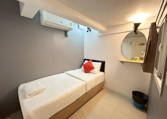 Khaosan Art Hotel 2*